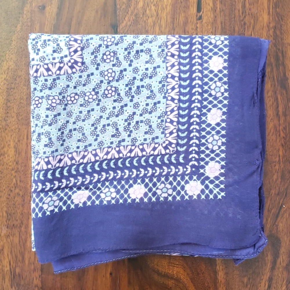 Vintage PASSIGATTI Italian Designer Scarf • Purple Pink Navy Floral Square Wrap - Picture 13 of 13